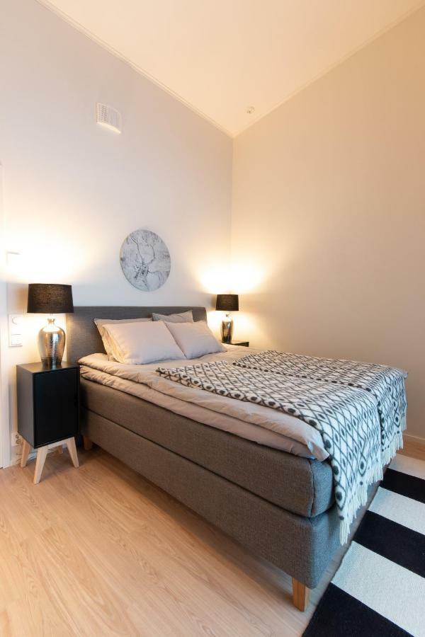 Riverside Luxury Suites Rovaniemi Esterno foto